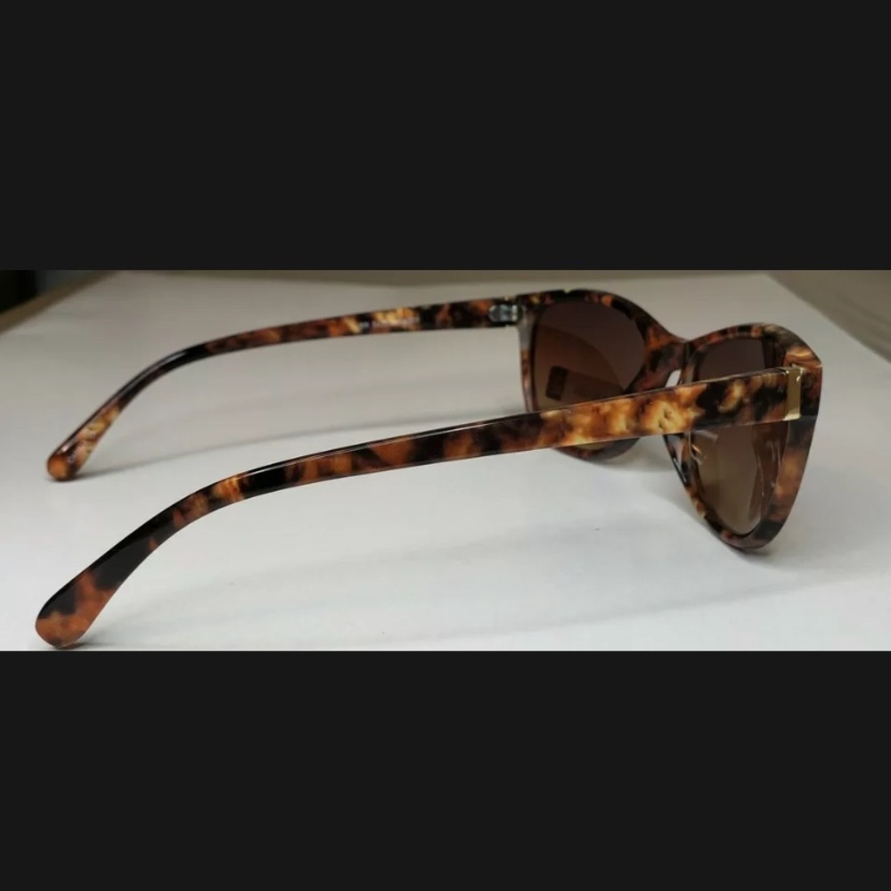 FGX Women's Tortoise Shell Rectangular Sunglasses - Picture 4 of 6